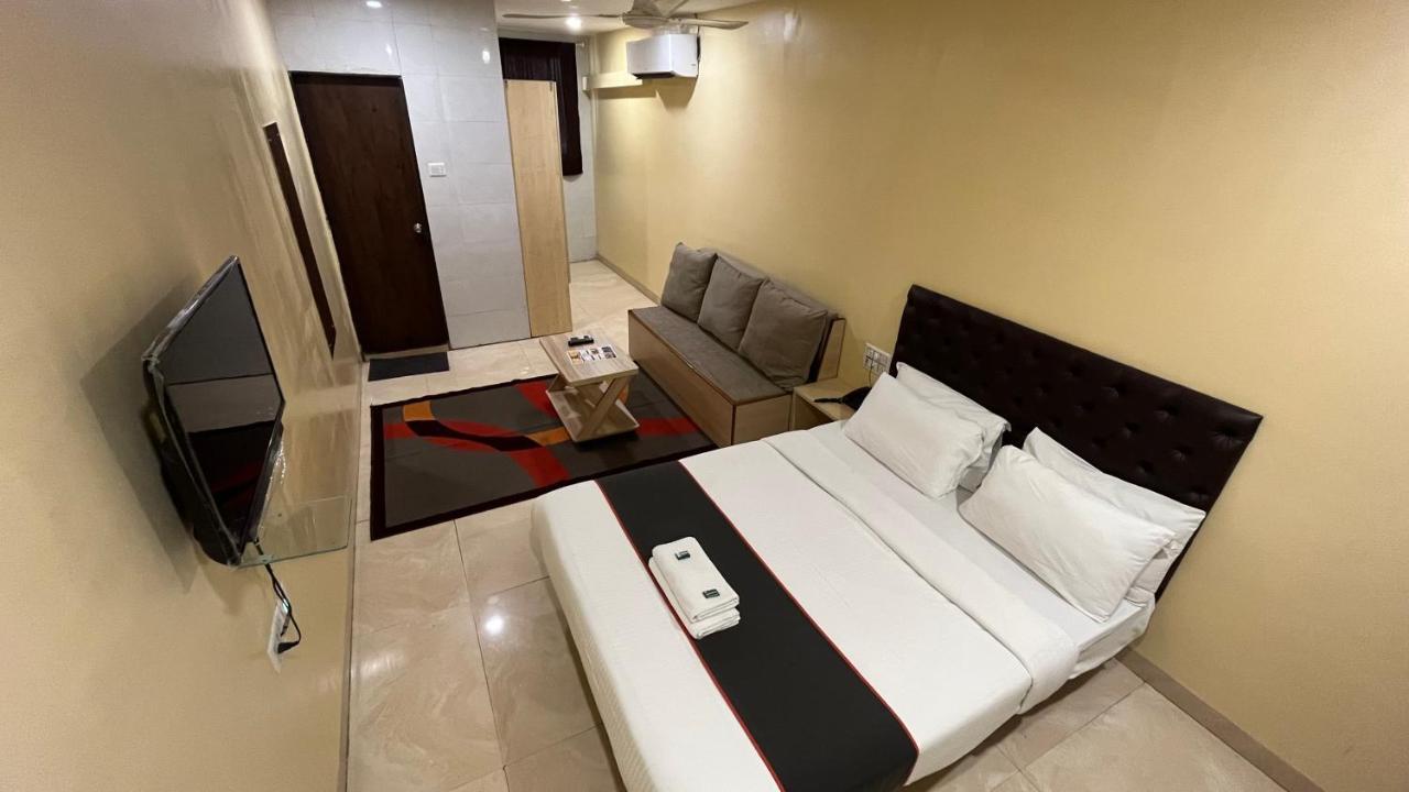 U Life Hotel Mumbai Kültér fotó