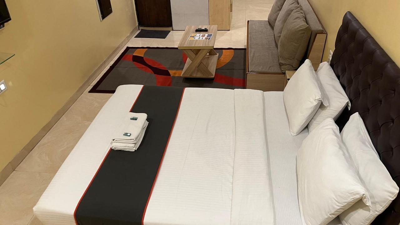 U Life Hotel Mumbai Kültér fotó