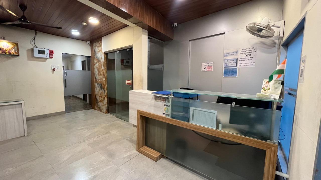 U Life Hotel Mumbai Kültér fotó